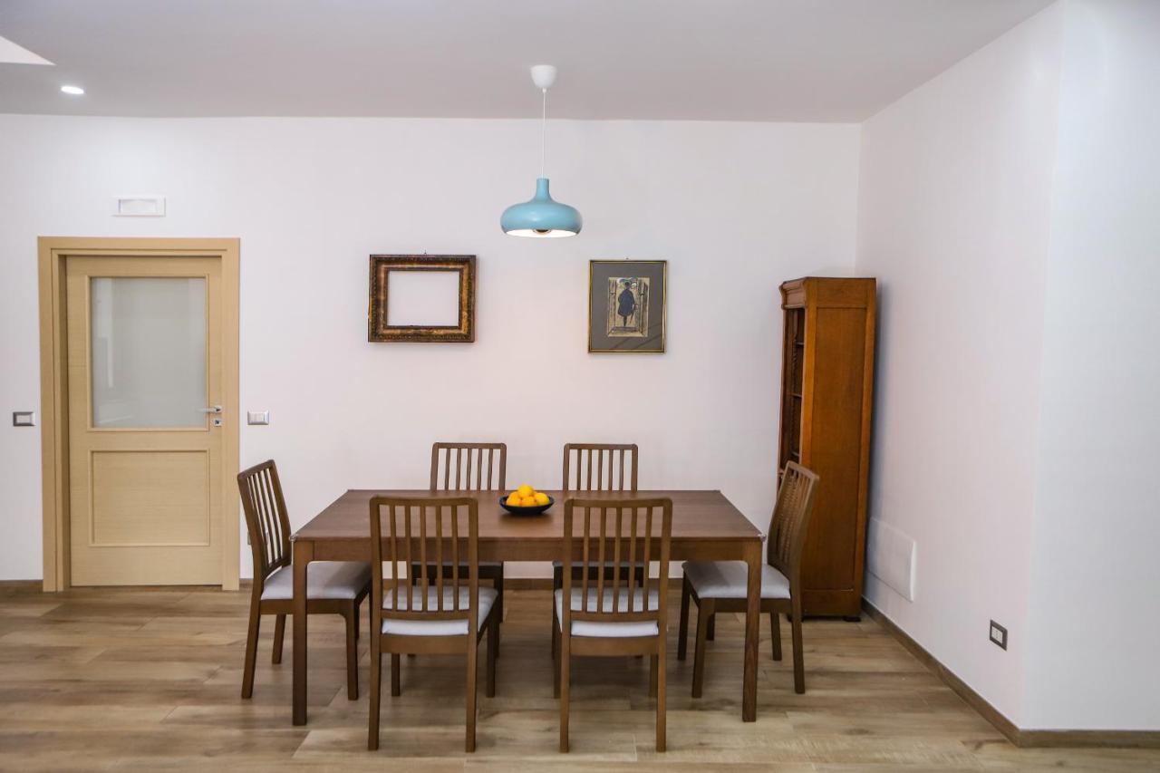 Tribunali Family Apartment By Wonderful Italy Napoli Dış mekan fotoğraf