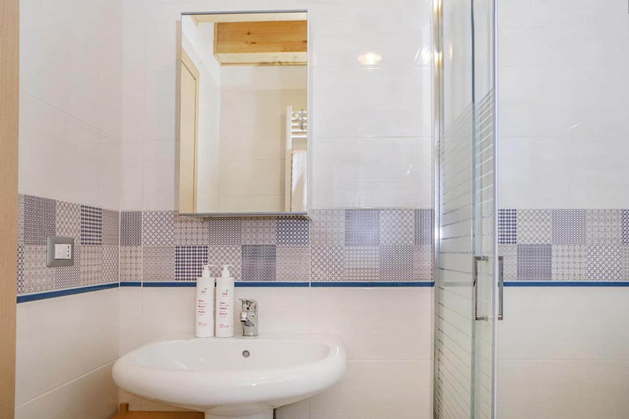 Tribunali Family Apartment By Wonderful Italy Napoli Dış mekan fotoğraf