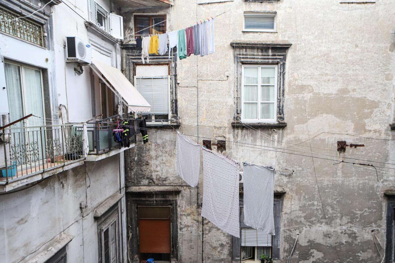 Tribunali Family Apartment By Wonderful Italy Napoli Dış mekan fotoğraf